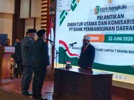 Iswahyudi Resmi Dilantik sebagai Direktur Utama Bank Bengkulu